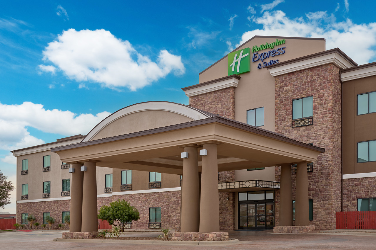 Holiday Inn Express & Suites